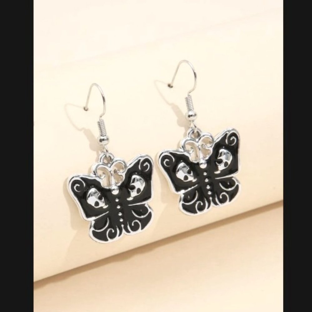 Goth butterfly skull earrings, new with tags, whimsigoth, gypsycore, steampunk